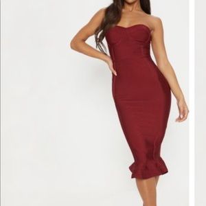 🌟NWT🌟Pretty Little Thing red midi dress